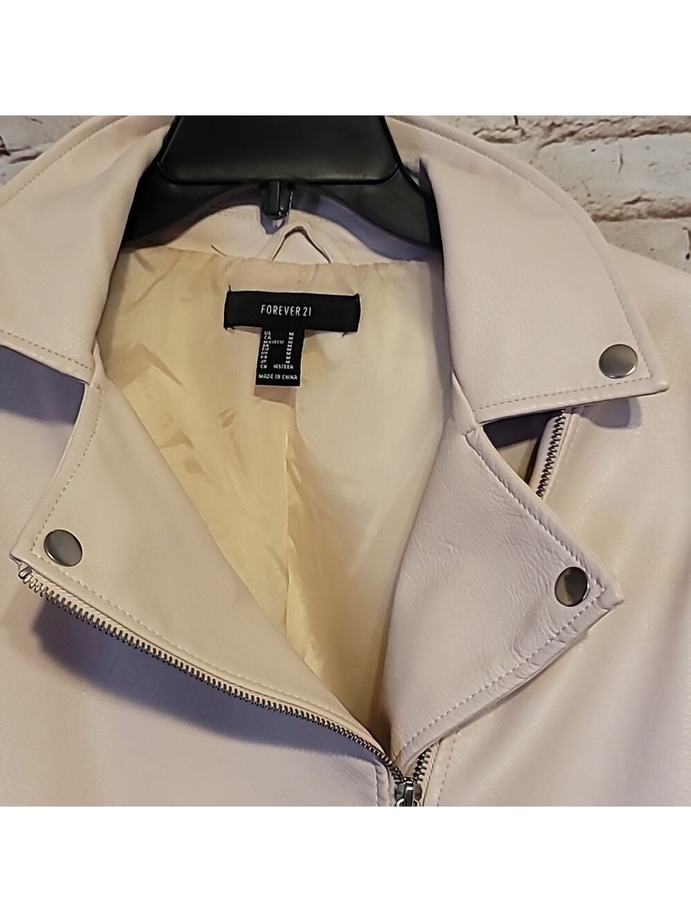 Super chic pink faux leather pink jacket medium - Picture 4 of 7